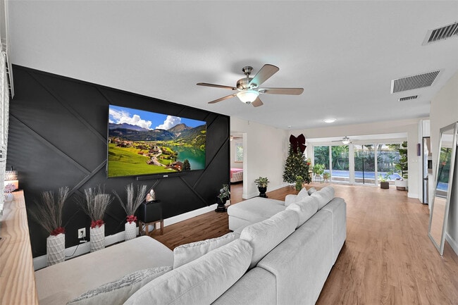 Building Photo - 5708 NW 24th St