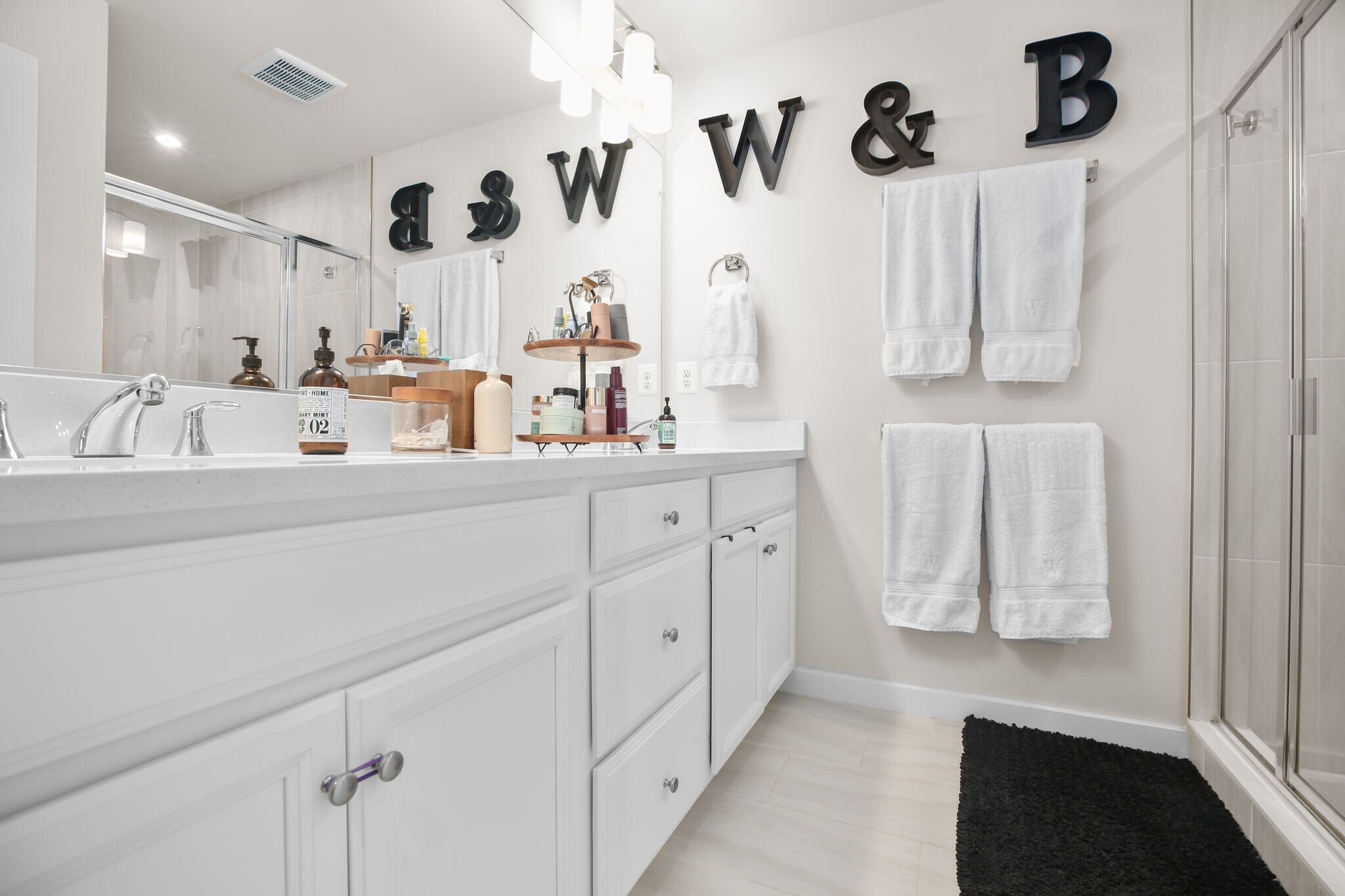 Building Photo - 1721 Beech Leaf St