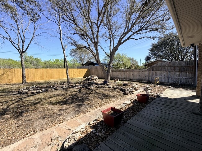 Building Photo - 5372 Wagon Trail