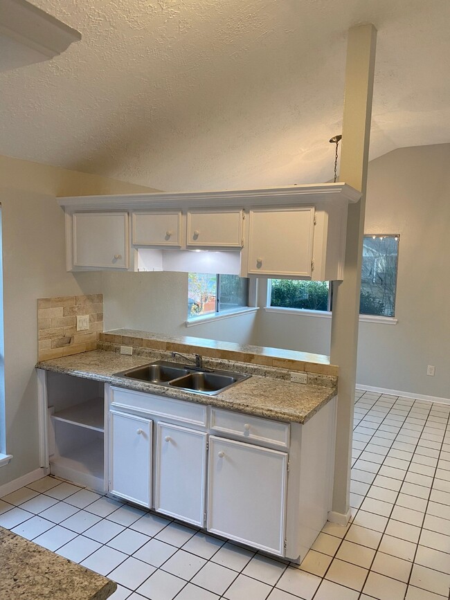 Building Photo - 20074 S Navaho Trail