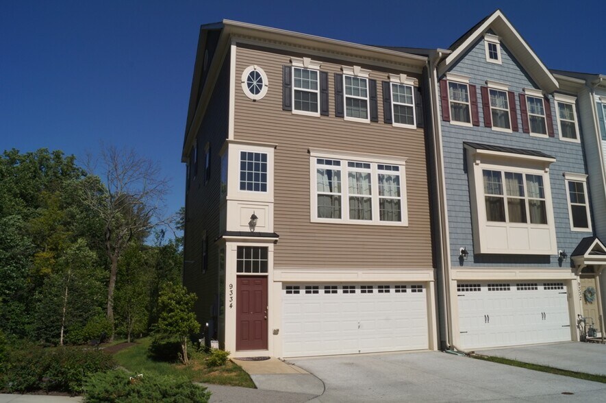 Building Photo - 9334 Rock Ripple Ln