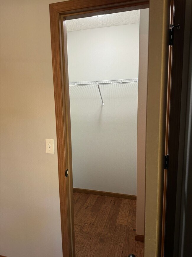 Building Photo - Beautiful Home Strafford, Missouri