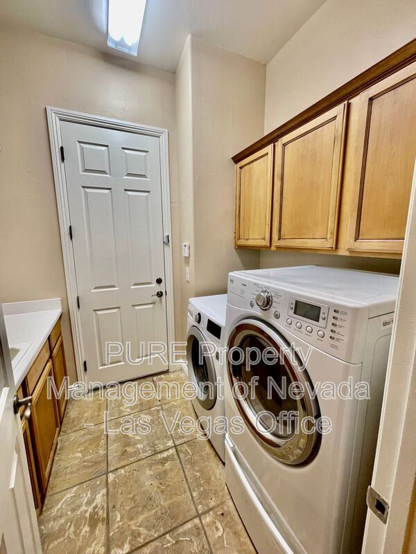 Building Photo - 1243 Casa Palermo Cir
