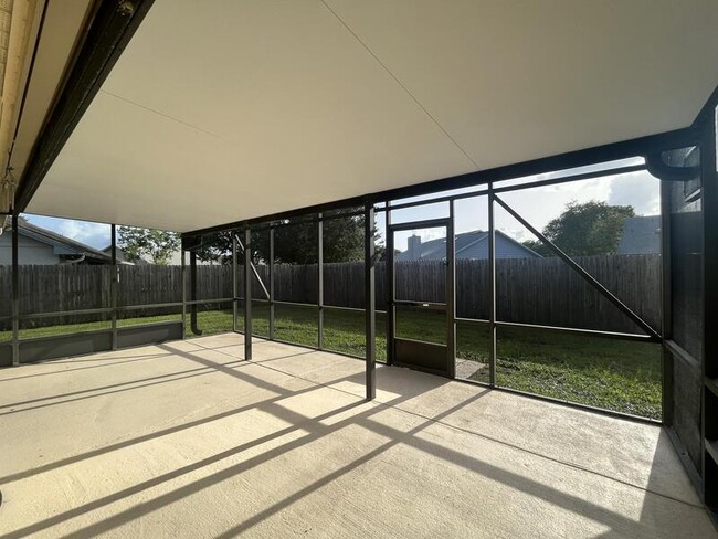 Building Photo - 10448 Water Hyacinth Dr