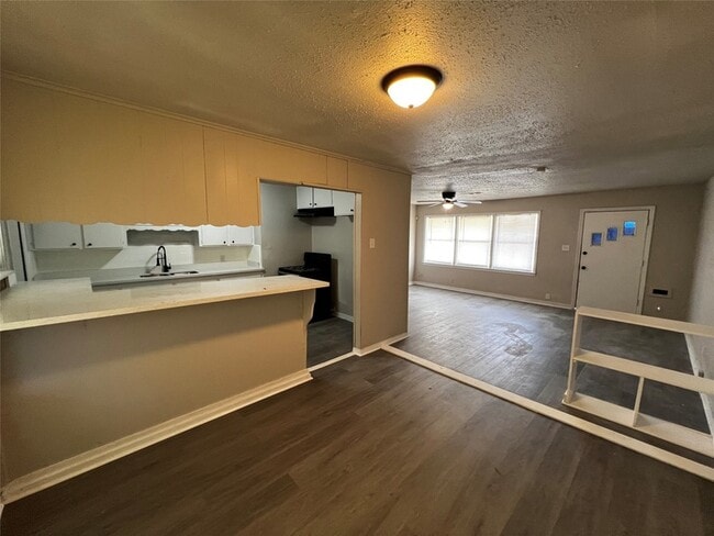 Building Photo - 5727 Doolittle Blvd