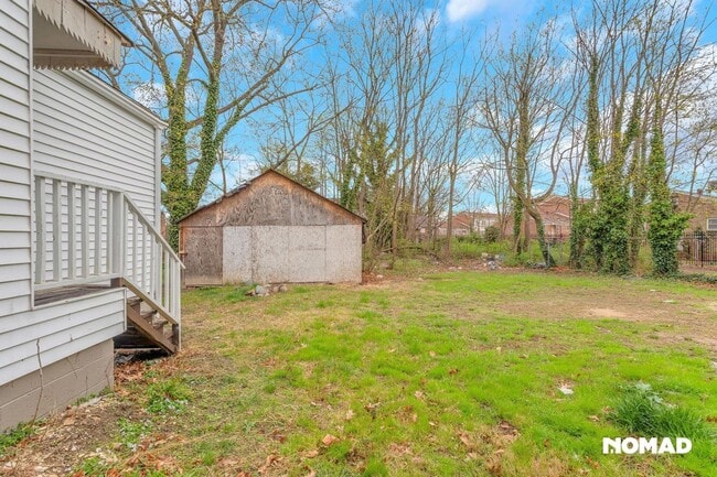 Building Photo - Charming 2BR Duplex in Salem