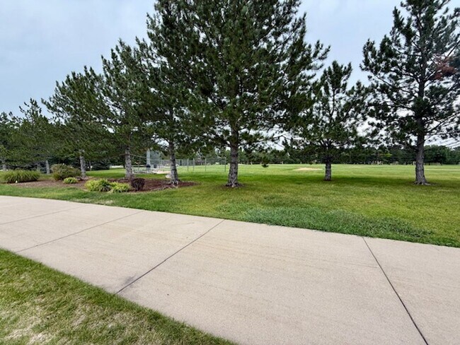 Building Photo - 6458 Silver Mesa Dr