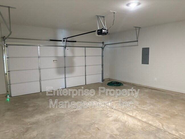 Building Photo - 80 Burr Oak Cv