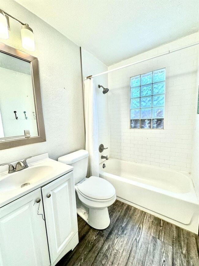 Building Photo - Cozy 2 Bedroom in Slaton