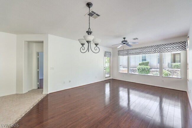 Building Photo - 5389 Progresso St