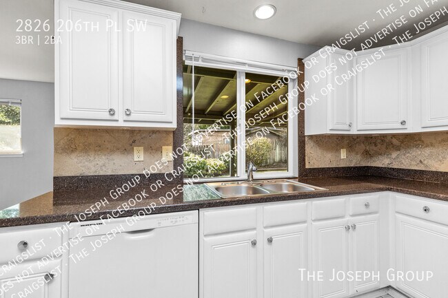 Building Photo - 2826 206th Pl SW