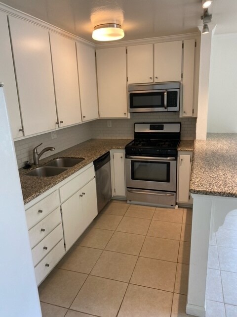 Building Photo - 201 16th St