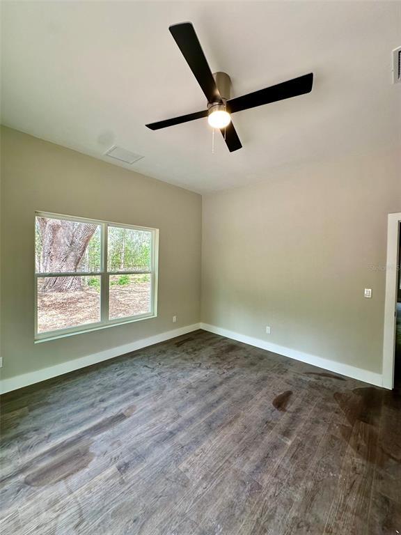 Building Photo - 13647 NE 141st Dr
