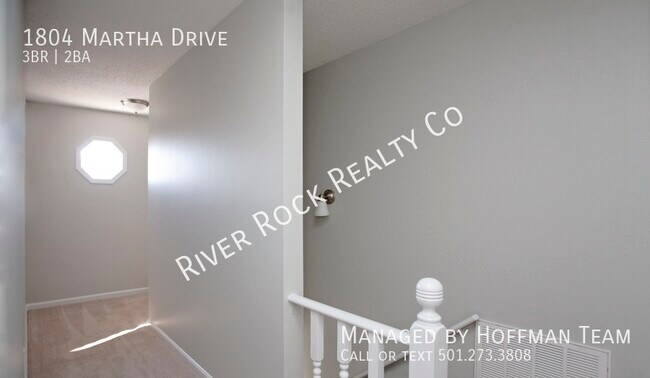 Building Photo - 1804 Martha Dr