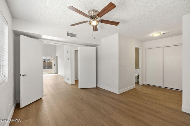 Building Photo - 1811 S 39th St