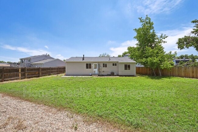 Building Photo - 10444 Hoyt Ct