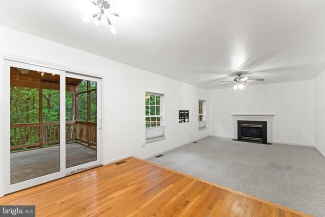 Building Photo - 10105 Cotter Ct