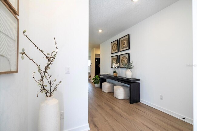 Building Photo - 2184 Broadbrook Dr