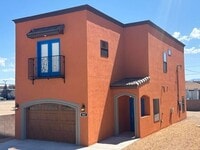 Building Photo - 422 N Lala St