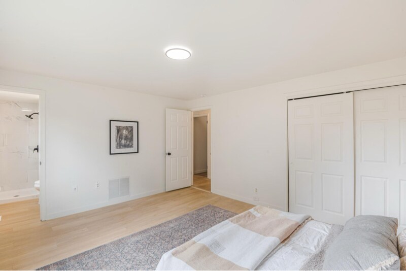 Building Photo - 9111 NE 73rd St