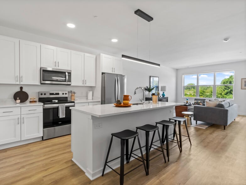 Primary Photo - IVY Townhomes