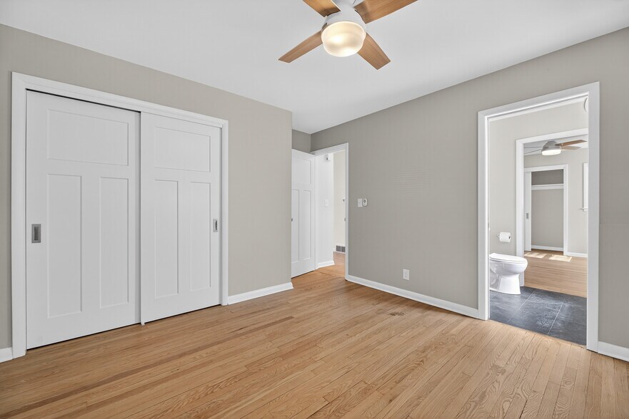 Building Photo - 11817 W North Ave