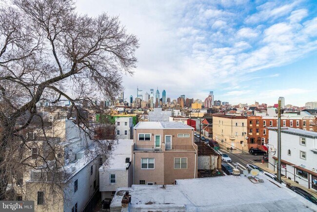 Building Photo - 1705 Annin St