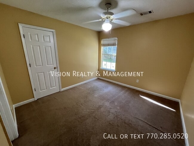 Building Photo - 4694 Glider Cir