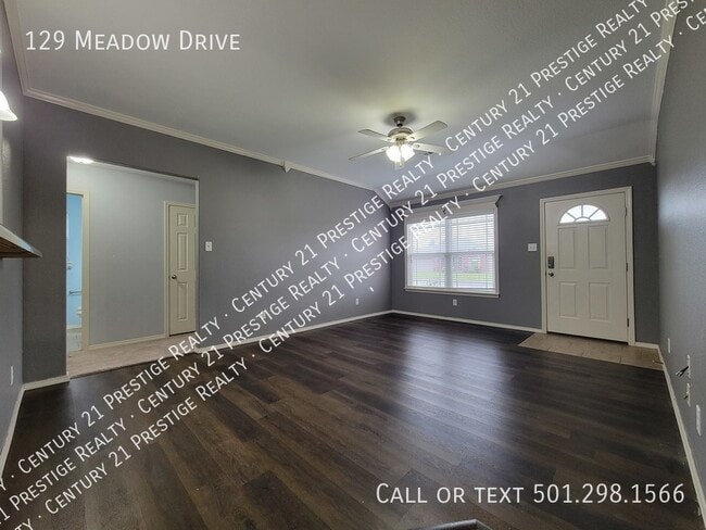 Building Photo - 129 Meadow Dr