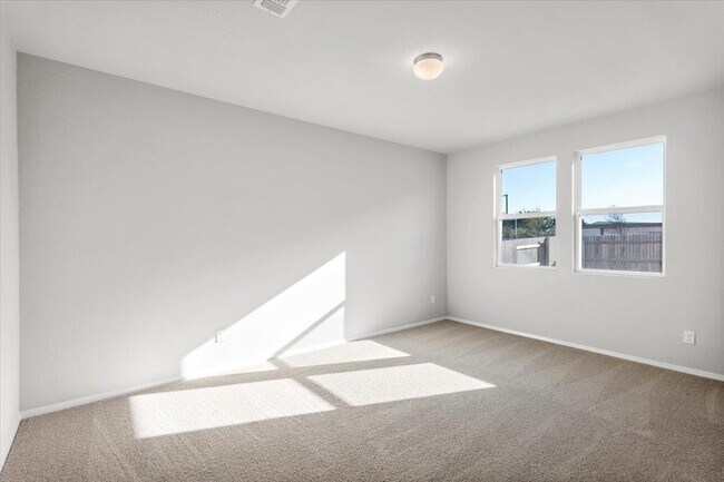 Building Photo - 2711 Totley Rd