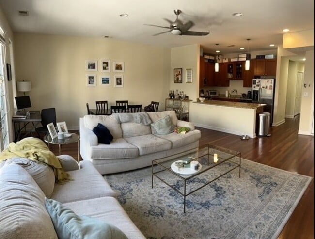 Building Photo - 2650 N Halsted St