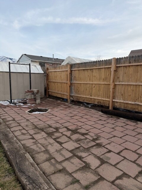 Building Photo - 686 Tomahawk Dr