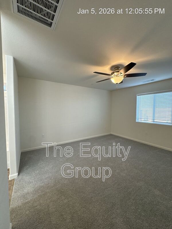 Building Photo - 7064 W Wren Ave