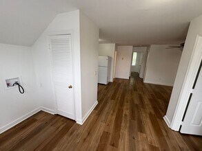 Building Photo - Three Bedroom One Bath Second Story Duplex...