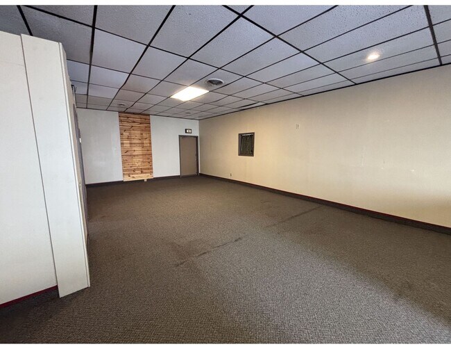 Building Photo - 400 Copeland Ave