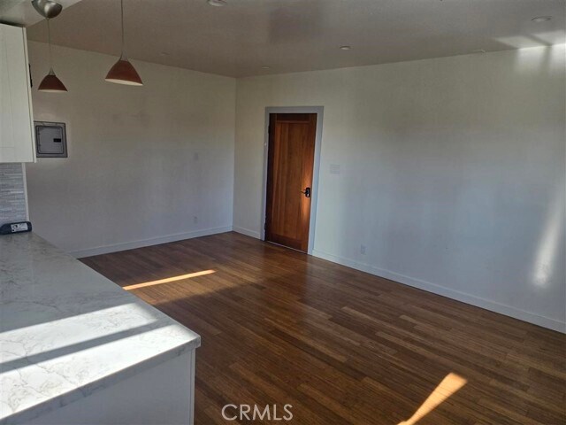 Building Photo - 213 Covina Ave