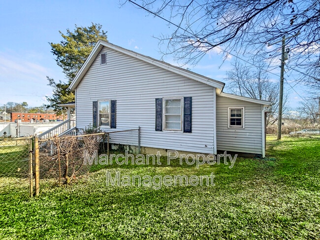 Building Photo - 1 Traction St