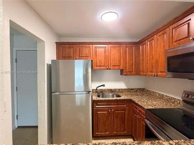 Building Photo - 14500 SW 88th Ave