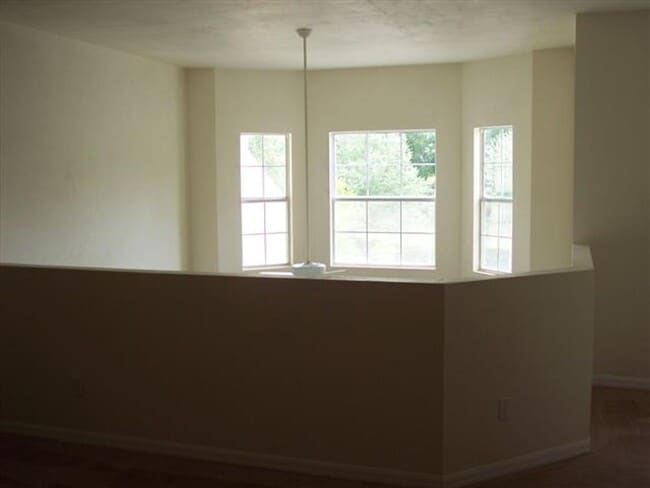 Building Photo - Monticello Condominiums-2 Bedroom/2 Bath w...