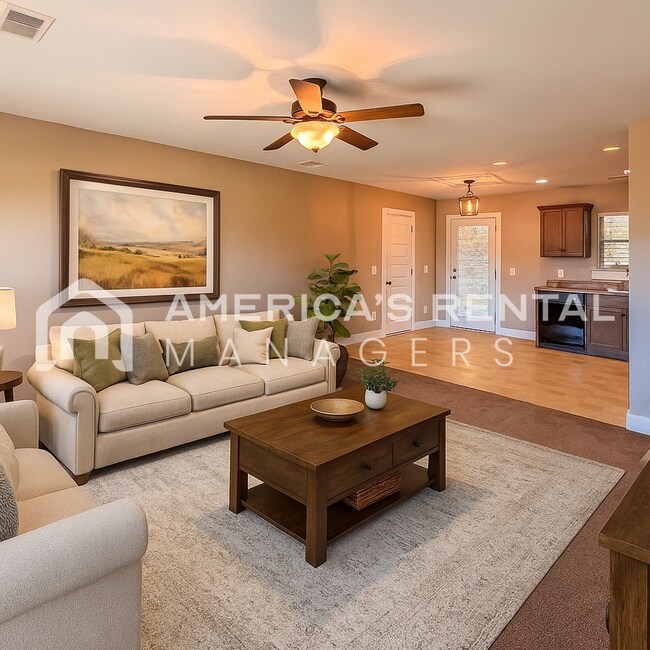 Building Photo - Spacious 3-Bed, 2-Bath Home Near Mercedes-Benz Plant in Vance!