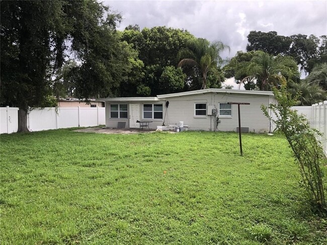 Building Photo - 4052 Montrose Ct