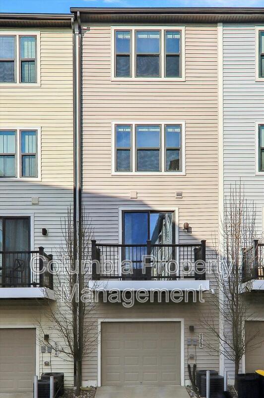 Building Photo - 6206 Enquirer St