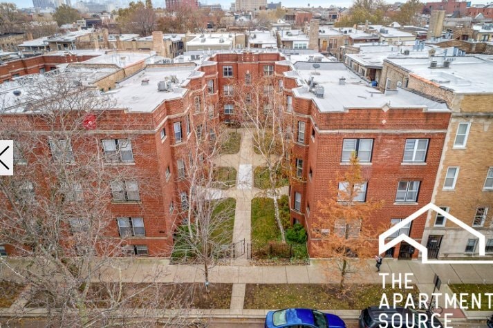 Building Photo - 859 W Cornelia Ave