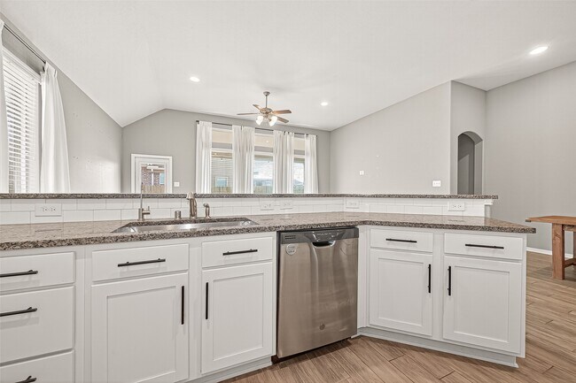 Building Photo - 18507 Sleeping Bear Wy