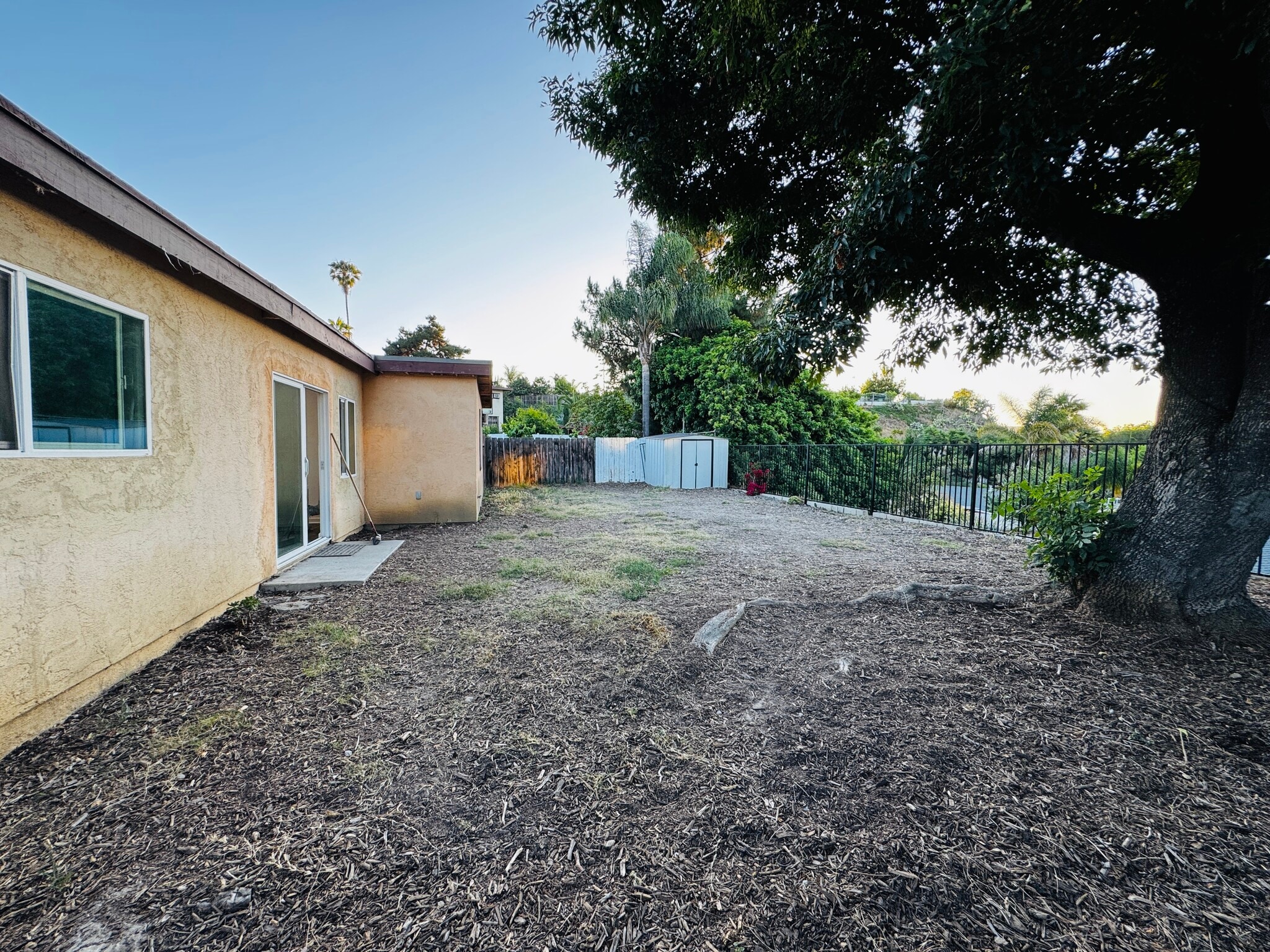 Building Photo - 641 Adobe Cir