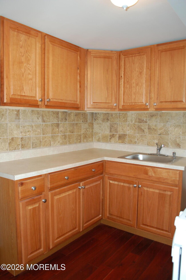 Building Photo - 107 Broad St