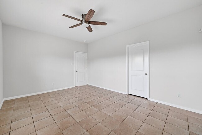 Building Photo - 228 Elm Patch Dr