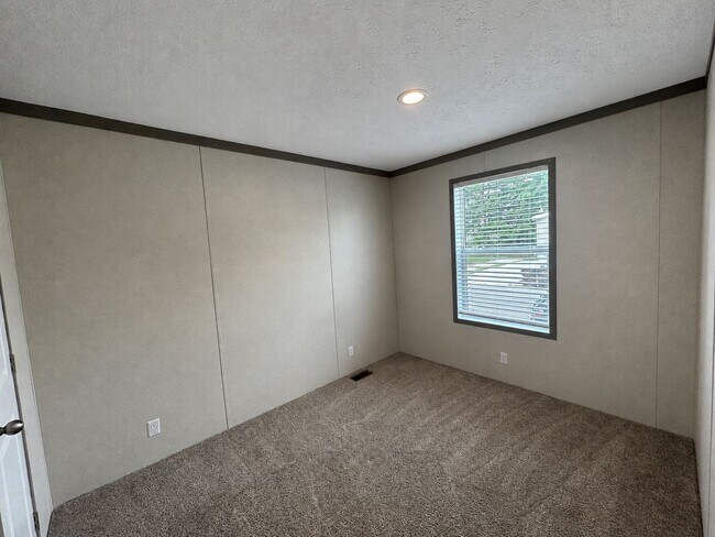 Building Photo - 128 Texas