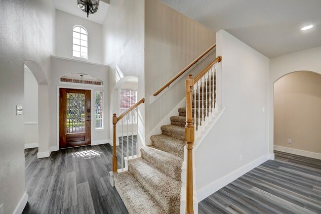 Building Photo - 4615 Russett Ln