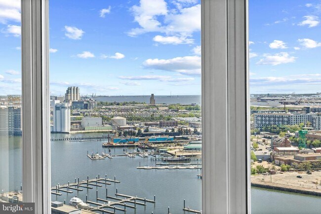 Building Photo - 100 Harborview Dr